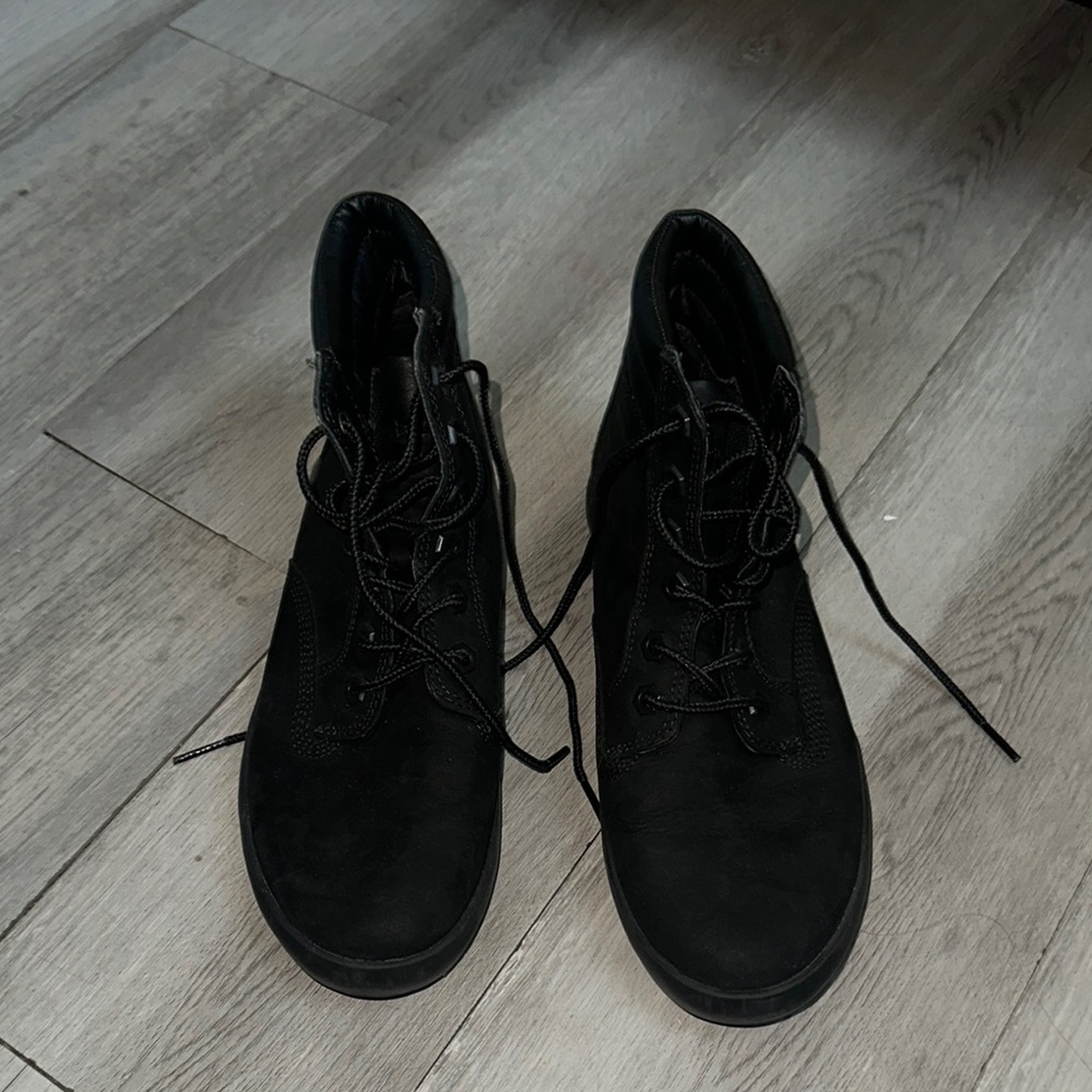 Timberland Women’s Black Boots - Picture 2 of 4